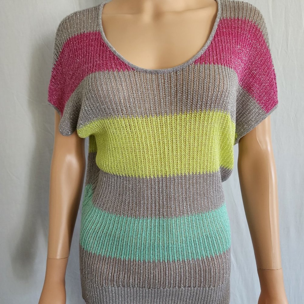 Demanding Women’s Cotton Blend Knitted Metallic Top